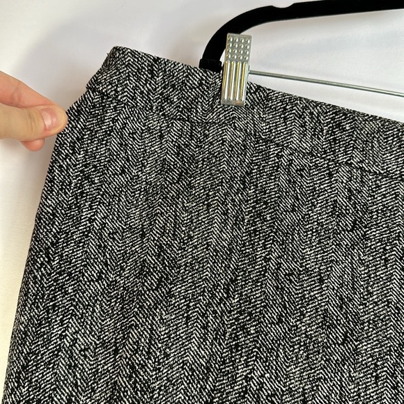 Tribal Grey & Black Cropped Pants - Picture 2 of 7